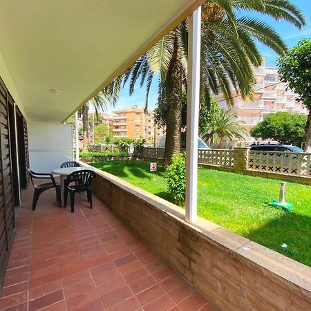 Apartamentos Flandria Салоу Екстериор снимка
