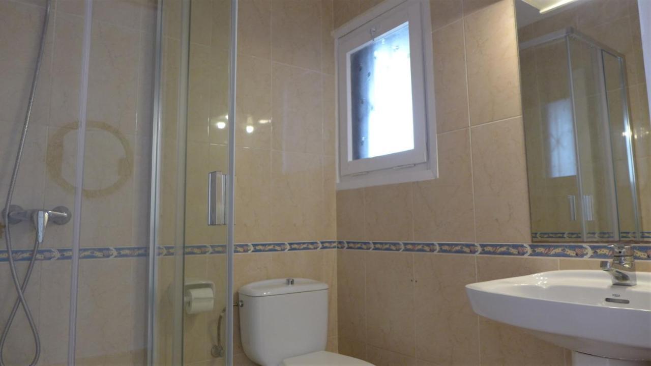 Apartamentos Flandria Салоу Екстериор снимка