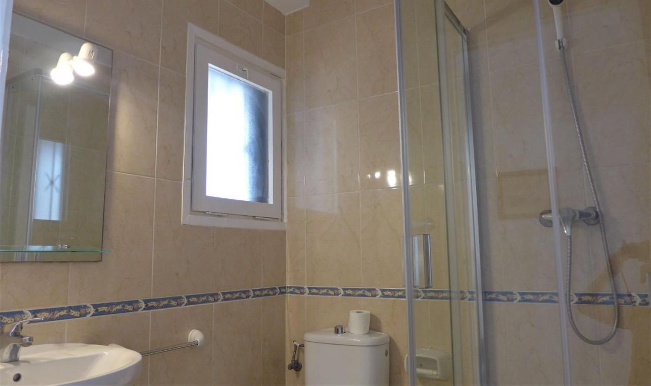 Apartamentos Flandria Салоу Екстериор снимка
