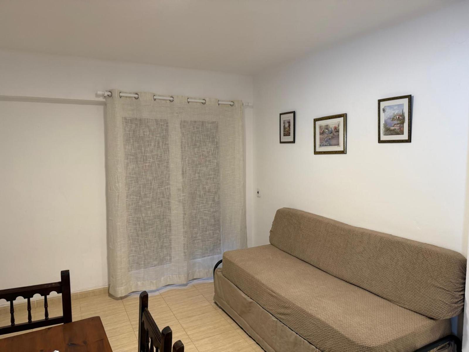 Apartamentos Flandria Салоу Екстериор снимка