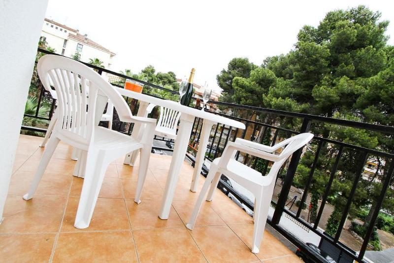Apartamentos Flandria Салоу Екстериор снимка