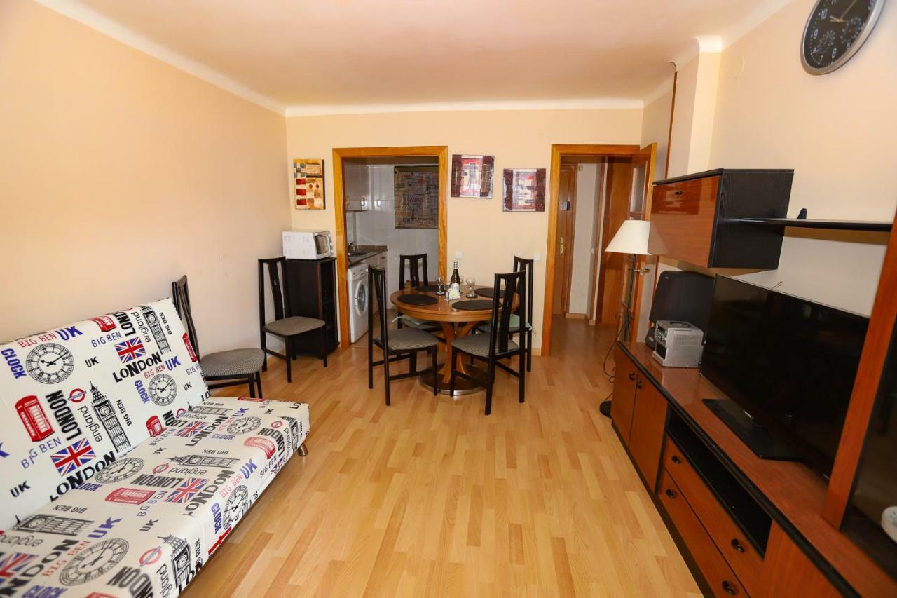 Apartamentos Flandria Салоу Екстериор снимка