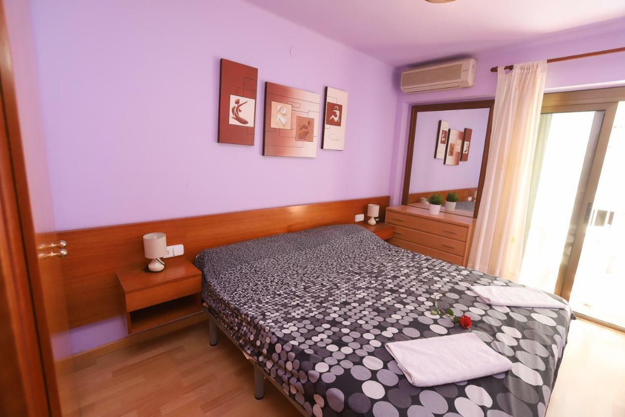 Apartamentos Flandria Салоу Екстериор снимка