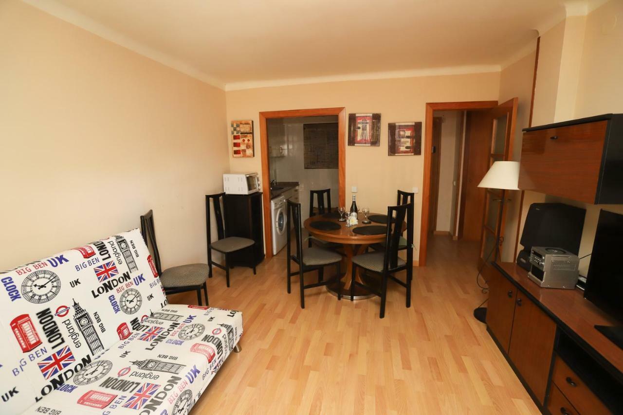 Apartamentos Flandria Салоу Екстериор снимка