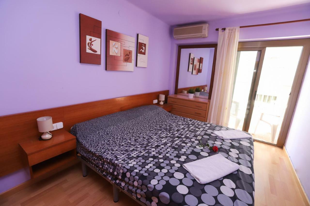 Apartamentos Flandria Салоу Екстериор снимка