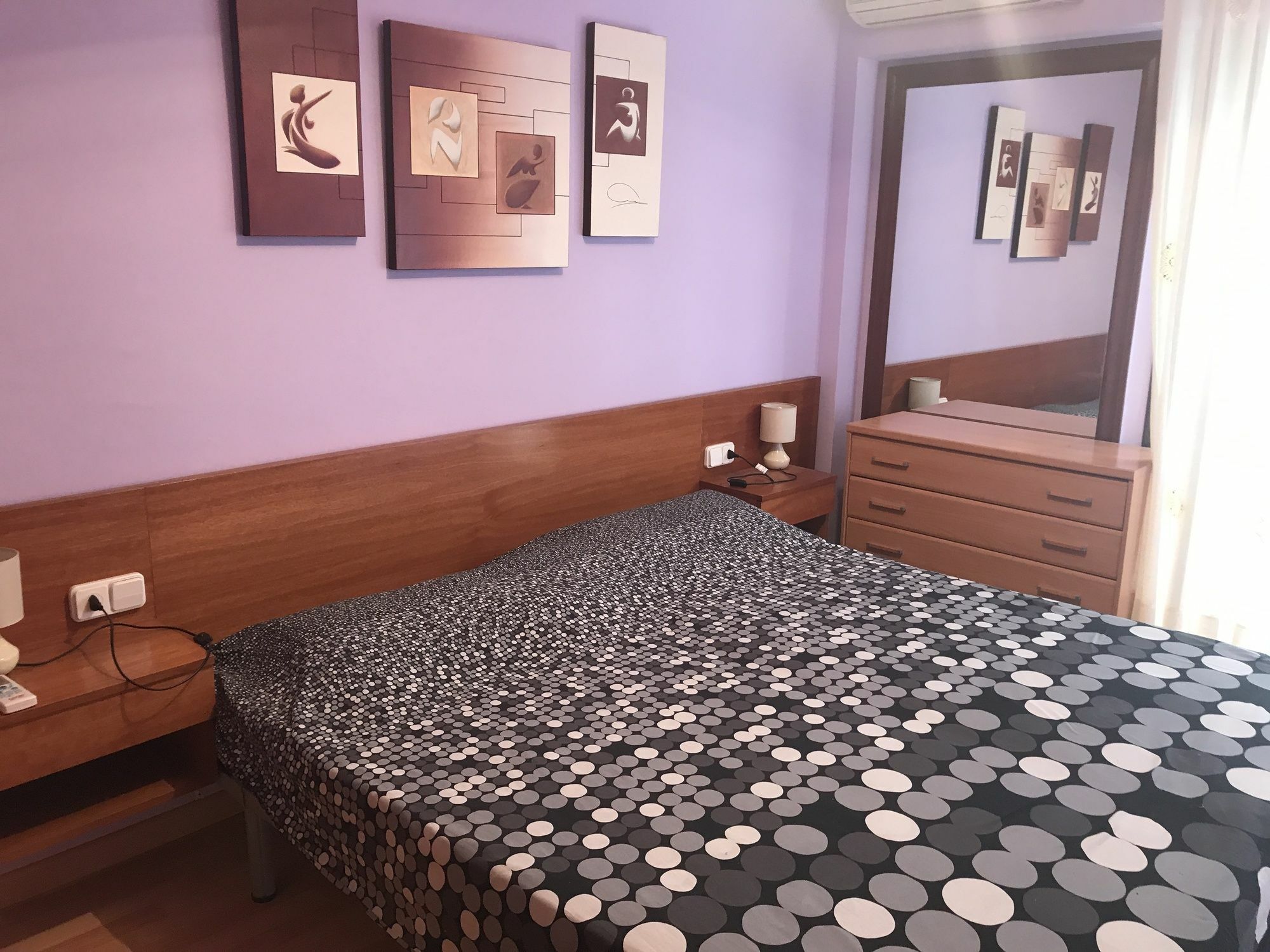 Apartamentos Flandria Салоу Екстериор снимка